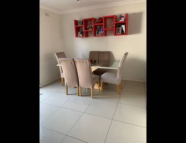 3 BEDROOM DUPLEX TO LET IN TOWNSEND ESTATE